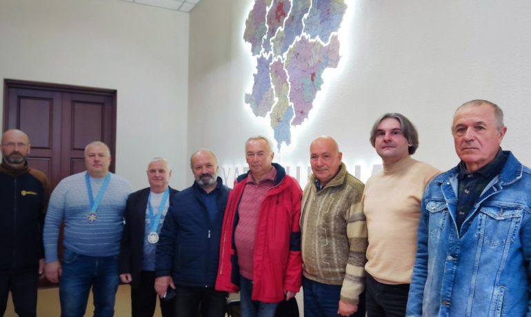 Нагородження Бджолярський круг